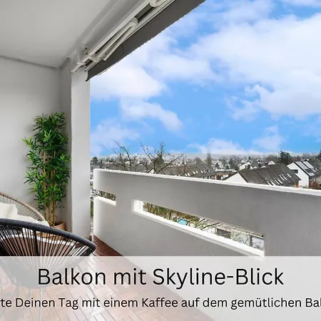 Urban Jungle Industrial Parkplatz Balkon Business